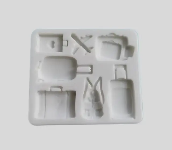 Travel silicone mold