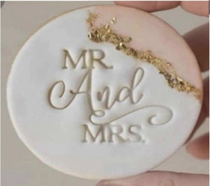 Fondant Stamp- Mr & Mrs - 2"